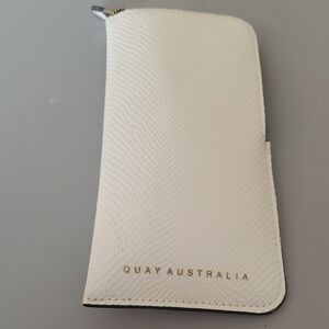 Quay Australia Woman cream Sunglasses With Pouch. Beautiful sunglasses, stylish!